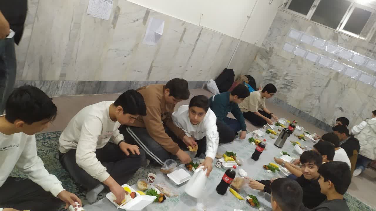 شب در مدرسه